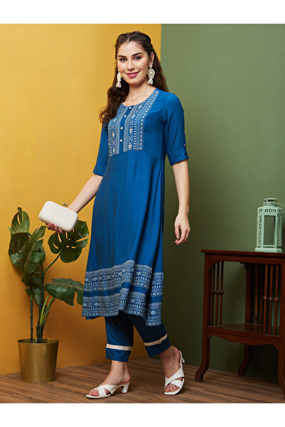 Globus By Styli Blue Yoke Printed Round Neck Kurta and Trousers Set