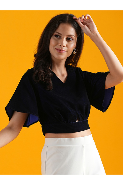 Globus By Styli Navy Cut-Out Waist Velvet Crop Top