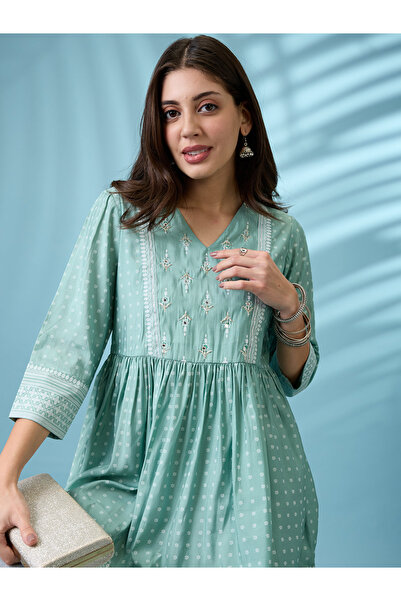 Globus By Styli Green Ethnic Print Sequined Detail Tunic