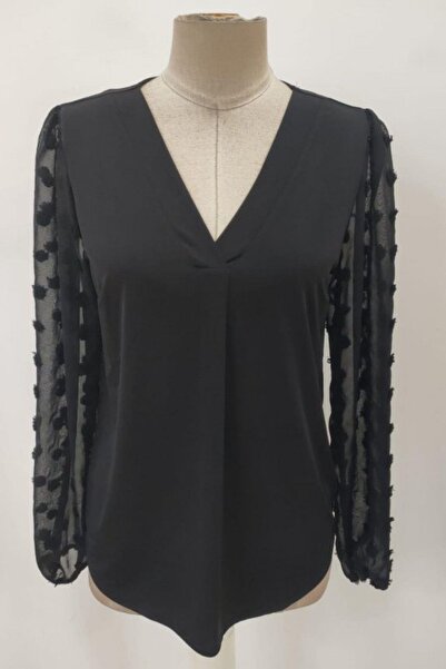 Mossta Μπλούζα Sandy με λεπτομέρεια με λαιμόκοψη σε σχήμα V - Μαύρο