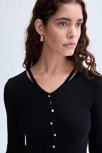 Mudo Button-Detail V-Neck Knit Cardigan