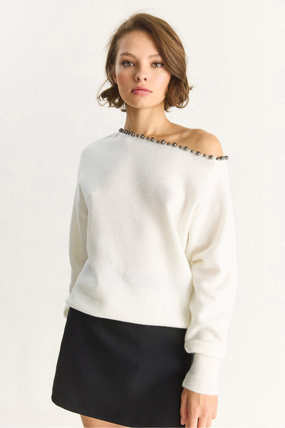 Bianco Lucci Women's Stone Embroidery Detailed One Shoulder Knitwear Sweater Tk241283 60284090