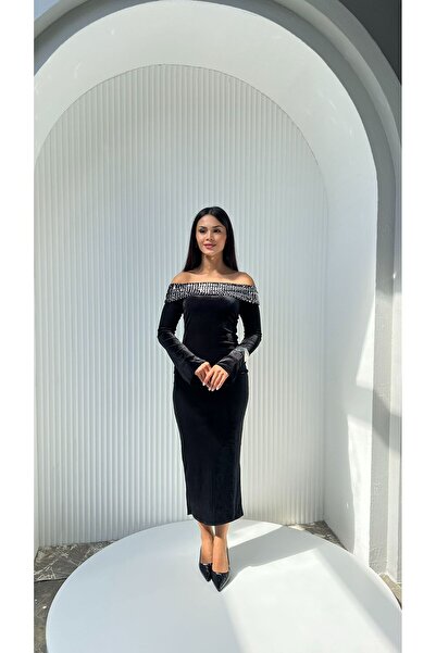 Nida Boutique Madonna Yaka Pulpayet Yırtmaçlı Kadife Elbise