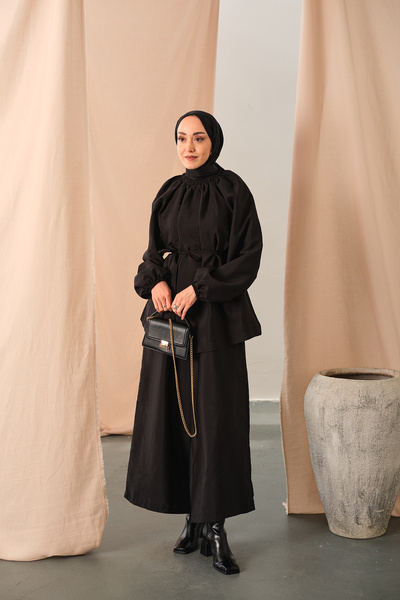 LOCCO Γυναικείο κοστούμι με λεπτομέρεια από λάστιχο στο λαιμό, μαύρο