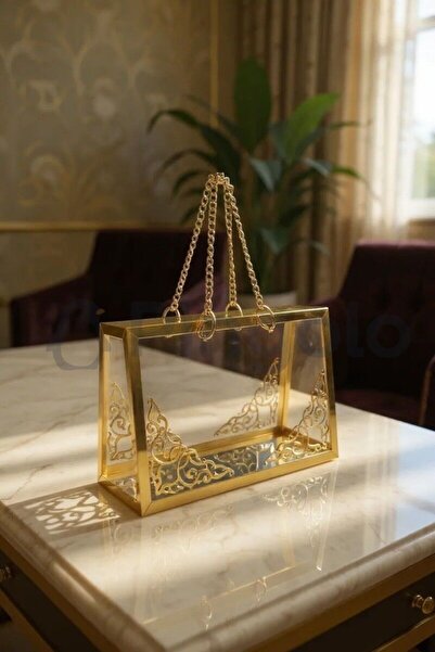 Pingolo Şeffaf Pleksi Çanta Dekoratif Gold Zincirli Gold İşlemeli