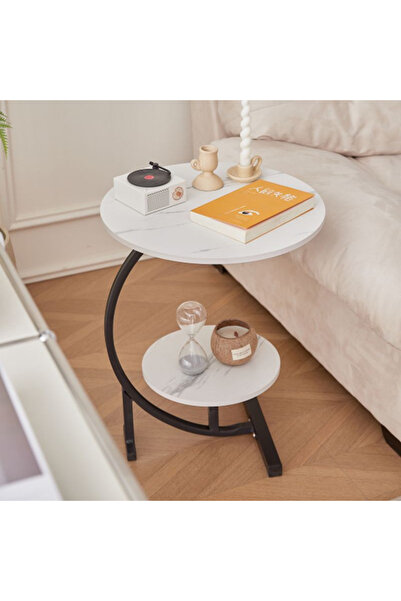 Un “Stylish and versatile marble side table”