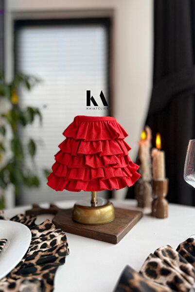 KaiAtelier LovelyRed Keten Fırfırlı Kablosuz Masa Lambası / Vintage Gold Ayak