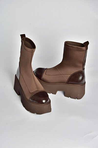 Fox Shoes V272902904 Γυναικείες μπότες με χοντρή σόλα από καφέ ύφασμα