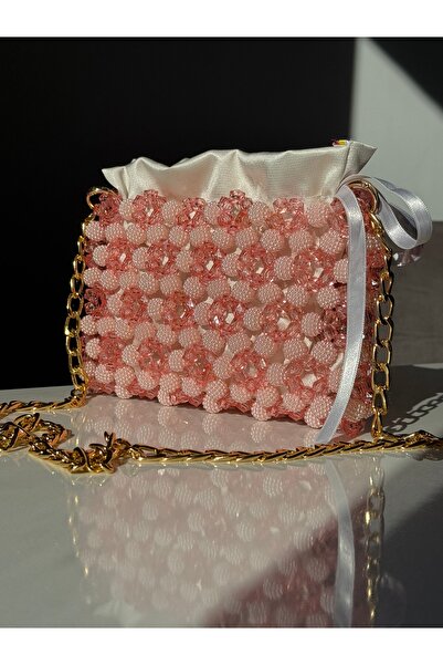 begüm jewelery PEMBE BÖĞÜRTLEN VE PARLAK TAŞLARLA BİRLEŞTİRİLMİŞ ÇİÇEK MODEL TASARIM EL ÇANTASI