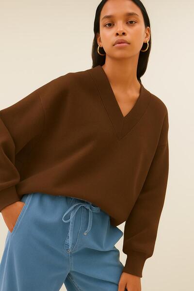 DM DOLCE MORE سترة رياضية بياقة على شكل حرف V للجنسين