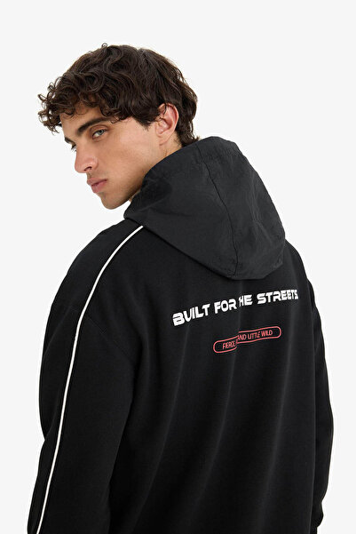 DeFacto Boxy Fit cu glugă cu imprimeu Negru pentru bărbați Swea tricou E9330A...