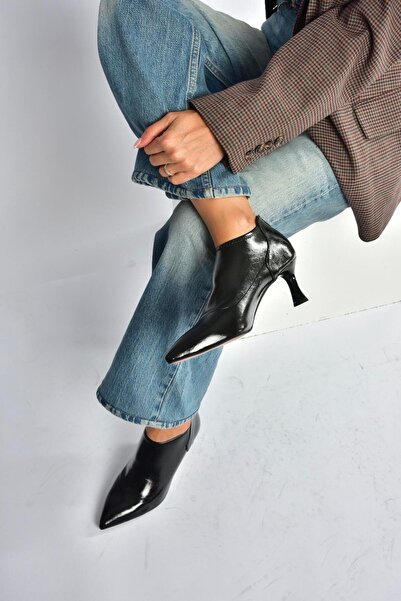 Fox Shoes V676523608 Siyah Rugan Kalın Topuklu Kadın Ayakkabı