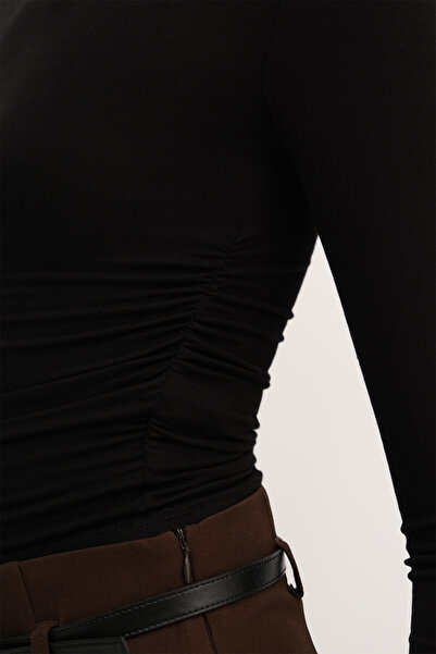 Addax Long Sleeve Blouse with Gathered Sides B185