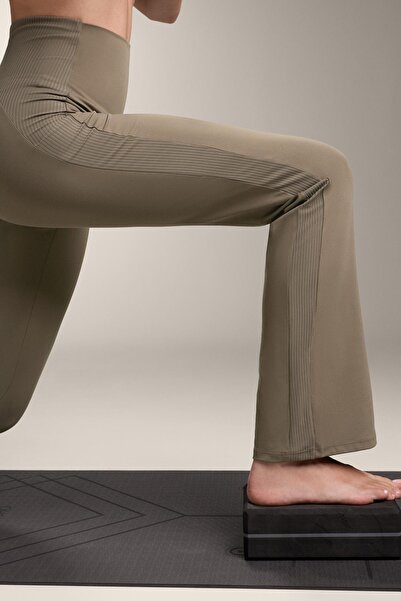 Oysho High-rise rib Comfortlux flare trousers