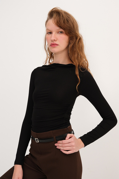 Addax Long Sleeve Blouse with Gathered Sides B185