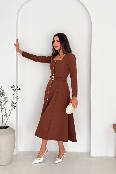 Neşeli Butik Дамска рокля с колан, копчета и квадратна яка NBK4314