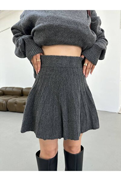 Miss Beyoğlu Kadın Oversize Uzun Kazak ve Volanlı Mini Etek Triko Alt Üst Takım - STANDART