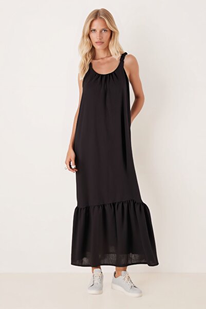 armonika Γυναικείο μαύρο φόρεμα με κορδόνι με φαρδύ λουράκι με βολάν ARM-25Y001104