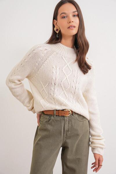 Mixray 6855 Kadın Dik Yaka Saç Örgülü Triko Kazak Krem