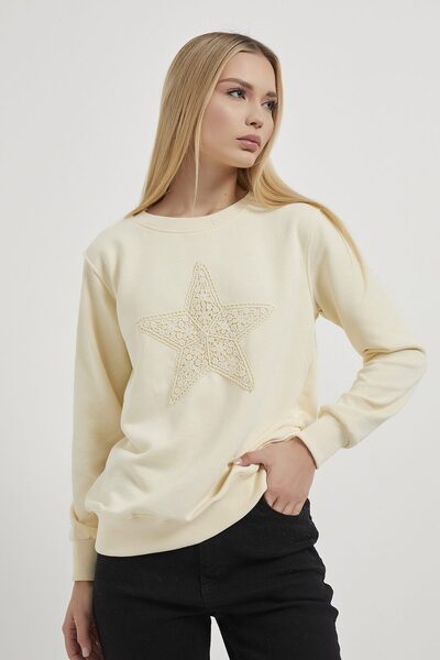 Arma Life سويت شيرت نسائي أصفر اللون مطرز بنجمة وياقة دائرية