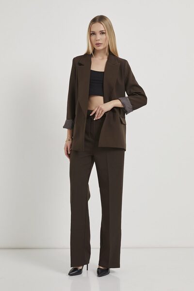 Arma Life Γυναικείο μπλέιζερ ARMALIFE 7560 με λεπτομέρεια αναδίπλωσης μανικιών