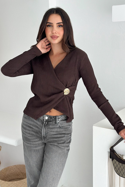 Noa Noa Women's Kraveze Buckle Blouse – Fitted to the Body & Gold Detailing