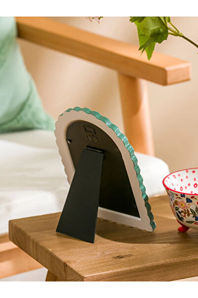 LC Waikiki إطار صور LCW HOME بقاعدة وردية اللون مقاس 19 سم