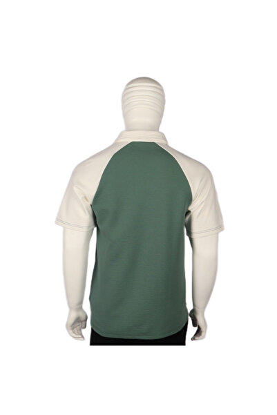 Red Planet Two-Tone Collar T-Shirt – Elegant Design