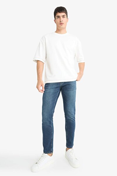 DeFacto Pedro Slim Fit Dar Kalıp Normal Bel Dar Paça Jean Pantolon G2235AX25AU