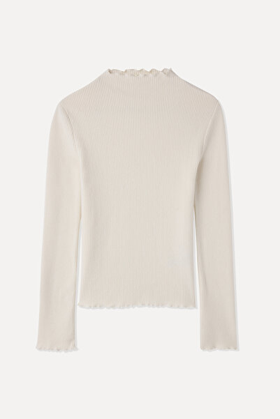 Mudo Fitted Stand-Up Collar Long Sleeve T-Shirt