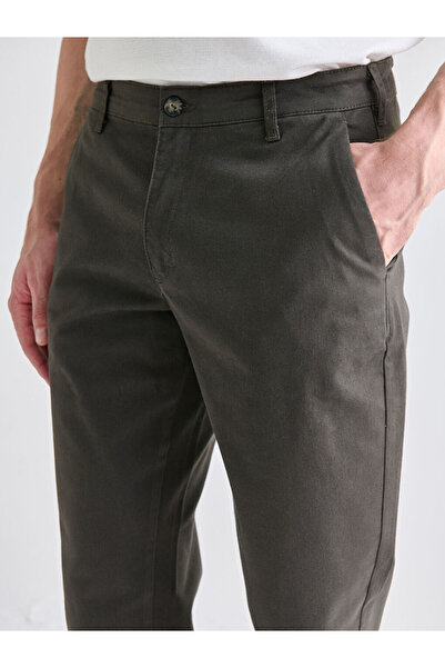 LC Waikiki Sparkling Selections from Shining Store | Standard Fit Gabardine Men's Chino Pants