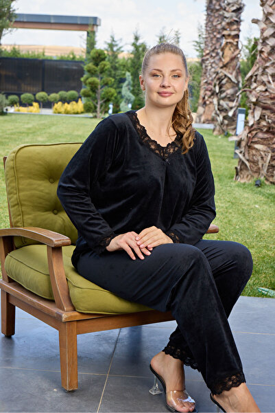 Miss Meryem Siyah Yumuşak Dokulu, Şık ve Rahat Fransız Kadife Büyük Beden Dantelli Pijama Takım