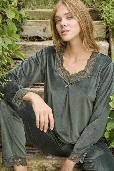 Miss Meryem Haki Yumuşak Dokulu, Şık ve Rahat Fransız Kadife Dantelli Pijama ...