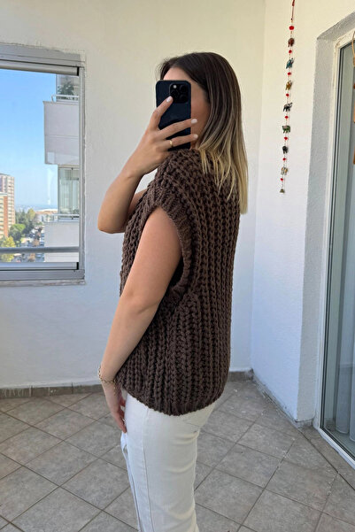 Kubos Moda Pocket Detail Wool Knit Brown Vest