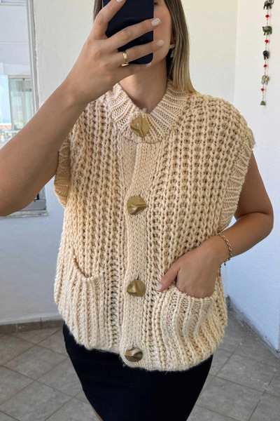 Kubos Moda Pocket Detail Wool Knit Ecru Vest