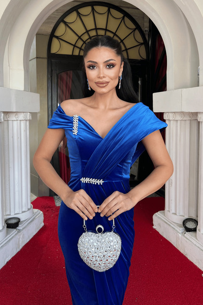 giyimmasalı Rochie de seara din tesatura catifea cu detalii din piatra - SAKS BLUE