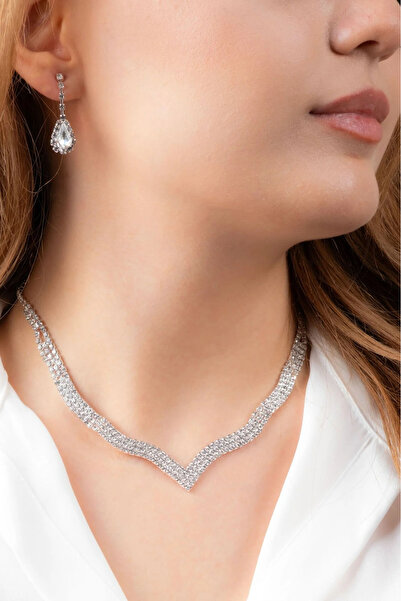 byozanyılmaz KOMPLE TAŞLARLA İŞLENMİŞ SU YOLU KOLYE KÜPE SET