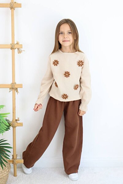 Bebeu Floral Detailed Top and Bottom Muslin Set