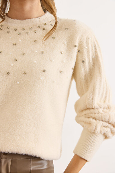 Olalook Kadın Ekru Taş Detaylı Yumuşak Dokulu Sakal Kazak KZK-19001000