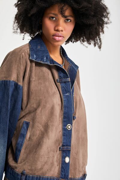 its basic Дамска кожена яке от суед в цвят кафе с пачуърк от деним и специален дизайн
