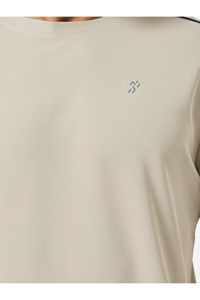 Styli Men Grey Training T-Shirt with Black Shoulder Detail