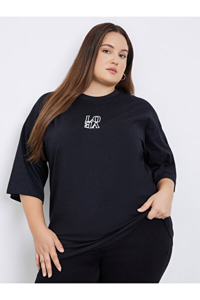 Styli Plus Size Black Love Embroidered T-Shirt