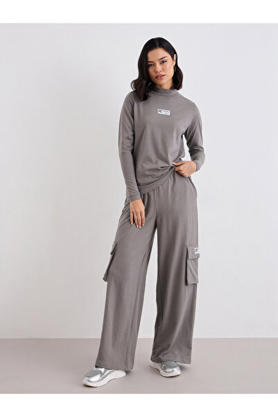 Styli Women Patch Detail T-Shirt and Cargo Joggers Co-Ords