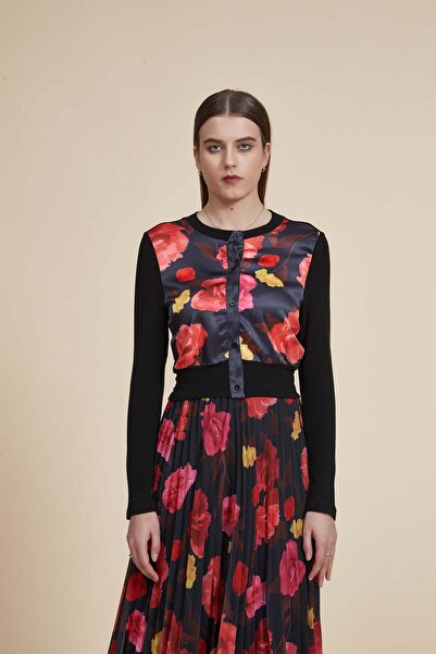 Yola Embroidered Long-Sleeve Top