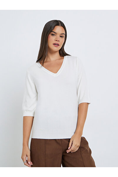Styli Solid Knitted V-Neck Top
