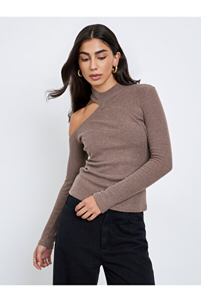Styli Brown One-Shoulder Knit Top