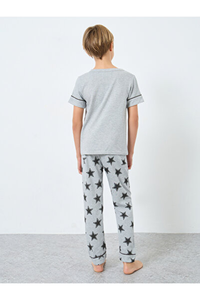 Take Two By Styli Boys Grey Star Print T-Shirt and Pyjama Set