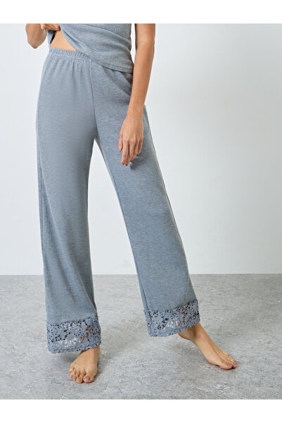 Styli Crochet Lace Sleeve Rib Placket T-Shirt and Pyjama Set