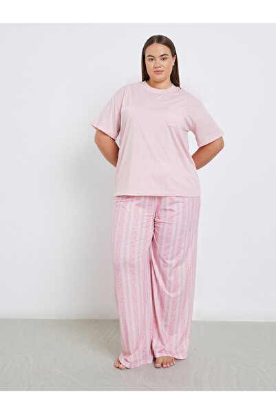 Styli Plus Drop Shoulder Pocket T-Shirt and Floral Stripe Pyjama Set