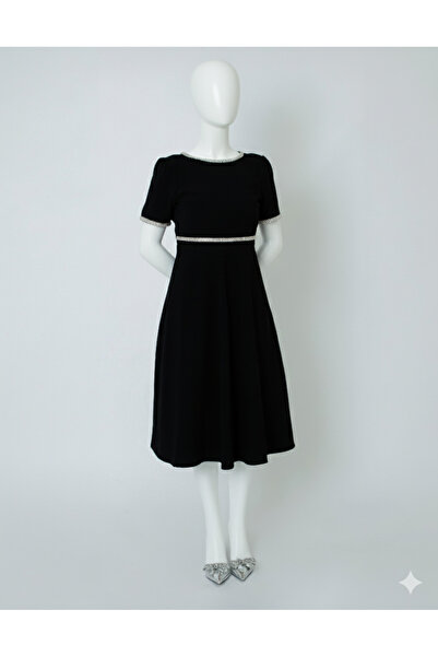 NATASHA Fashion ناتاشا فستان أسود أنيق بلمسة كلاسيكية راقية